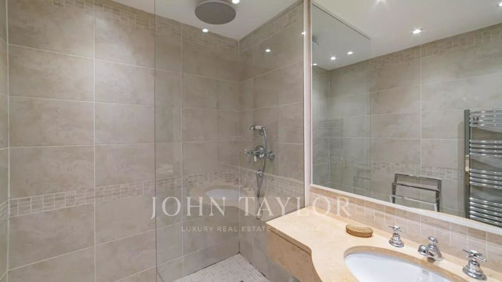 Image No.9-4 Bed Apartment for sale