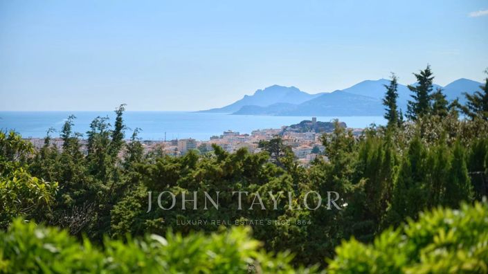 Image No.4-Maison de 8 chambres à vendre à Cannes