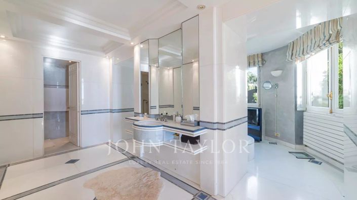 Image No.11-5 Bed Apartment for sale