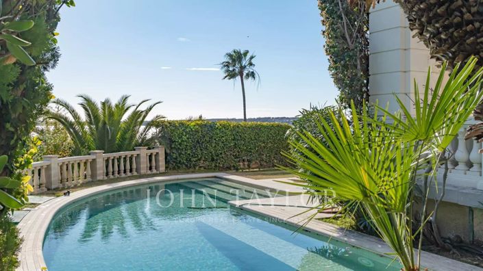 Image No.17-5 Bed Apartment for sale