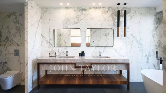 Image No.18-Maison de 5 chambres à vendre à Cannes-la-Bocca