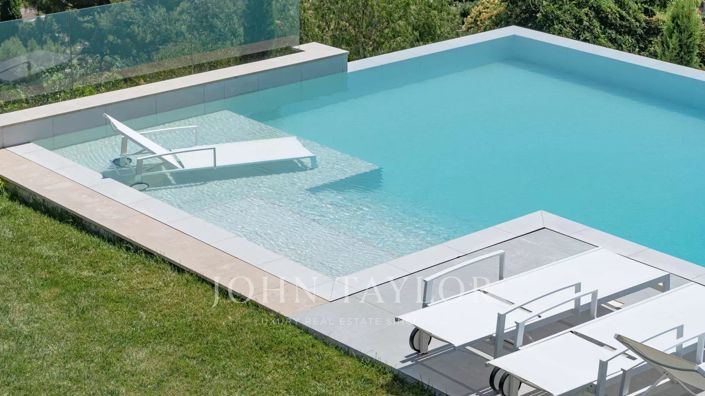 Image No.7-Maison de 5 chambres à vendre à Cannes-la-Bocca