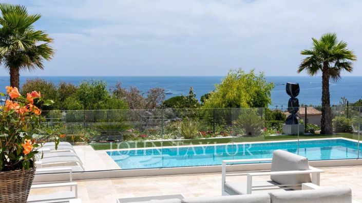 Image No.1-5 Bed House for sale