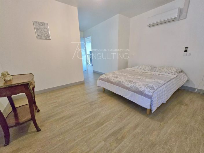 Image No.22-House for sale