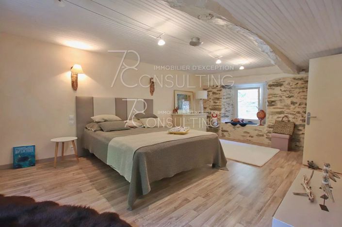 Image No.12-House for sale