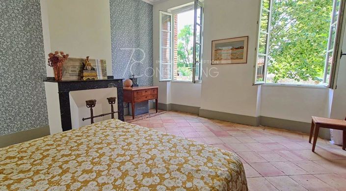 Image No.9-House for sale