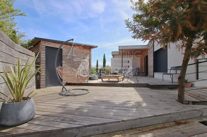 Image No.2-House for sale