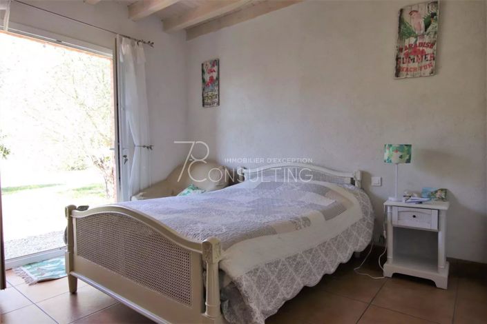 Image No.8-House for sale