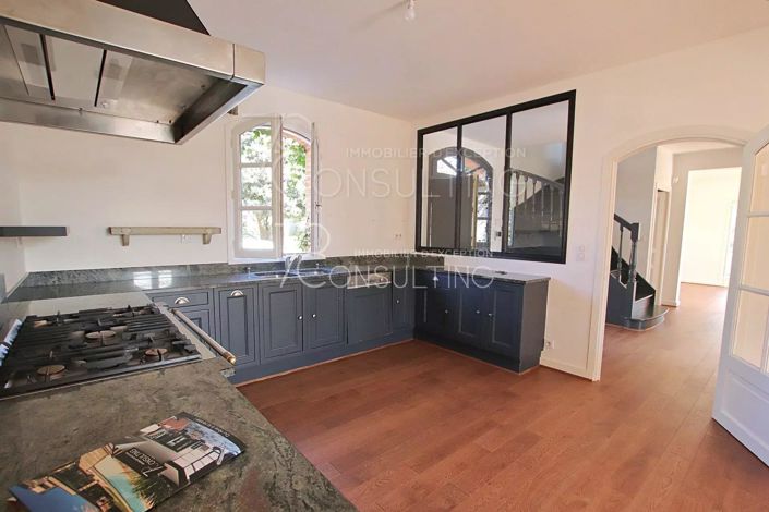 Image No.9-House for sale