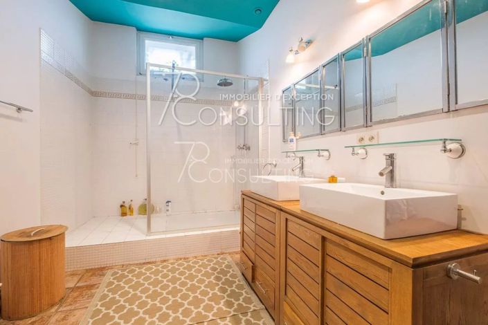 Image No.10-House for sale