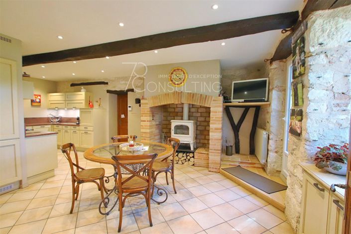 Image No.7-House for sale