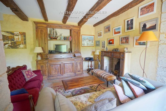 Image No.19-10 Bed House for sale