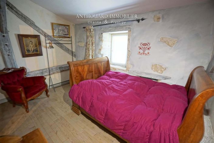 Image No.29-10 Bed House for sale