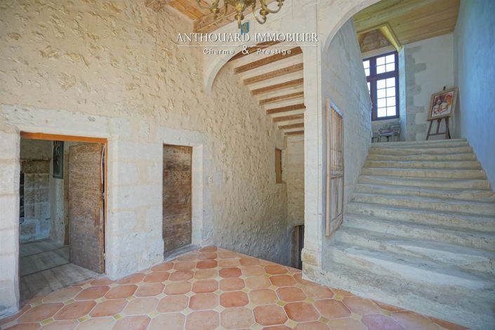 Image No.42-10 Bed House for sale