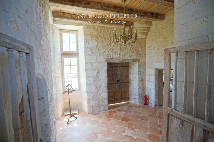 Image No.43-10 Bed House for sale