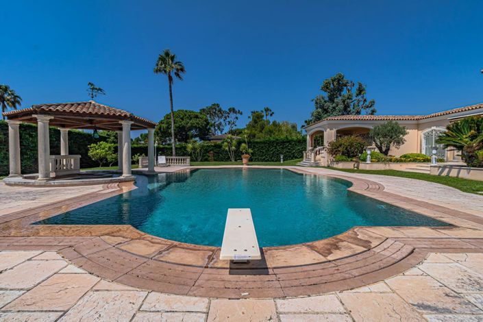 Image No.4-4 Bed House for sale