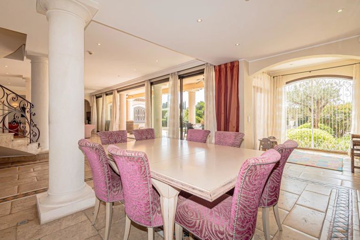 Image No.9-4 Bed House for sale