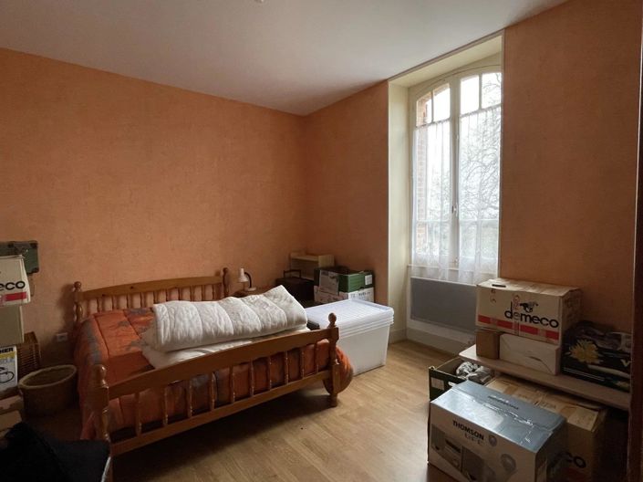 Image No.10-5 Bed House for sale