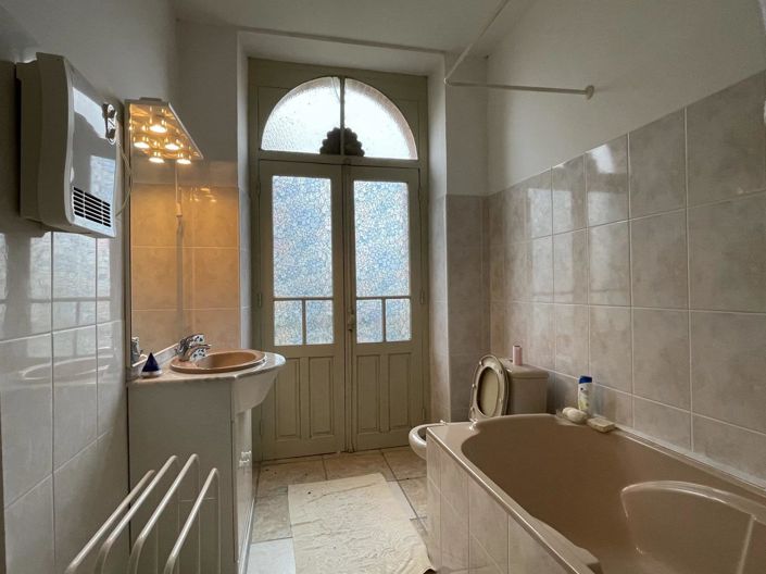 Image No.9-5 Bed House for sale