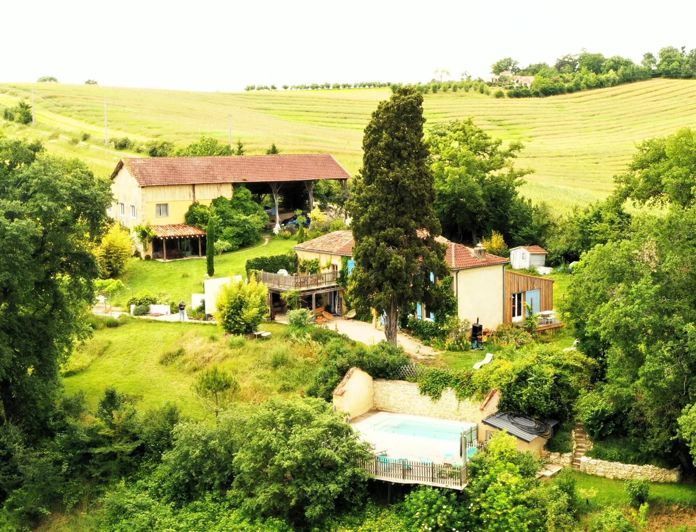 Image No.1-4 Bed House for sale