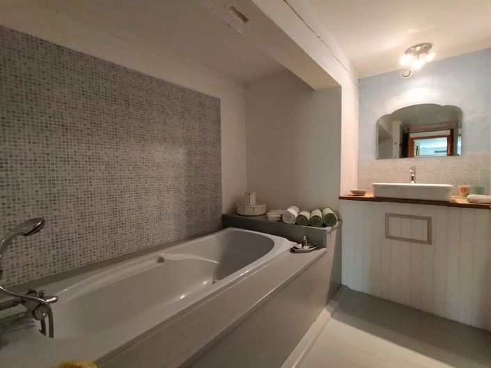 Image No.34-4 Bed House for sale