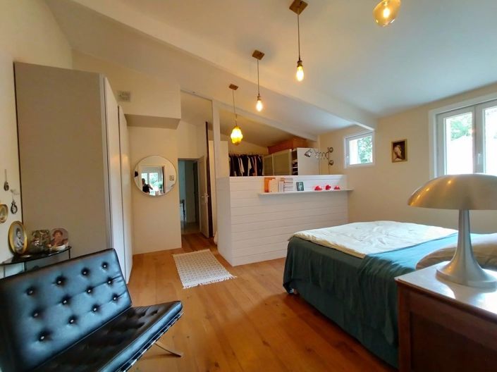 Image No.9-4 Bed House for sale