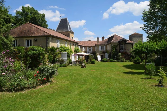 Image No.1-7 Bed House for sale