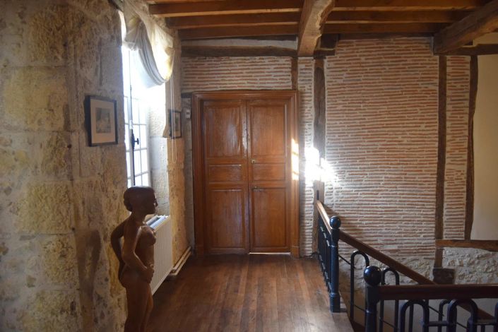 Image No.15-7 Bed House for sale