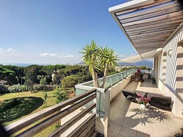 Image No.1-3 Bed Apartment for sale