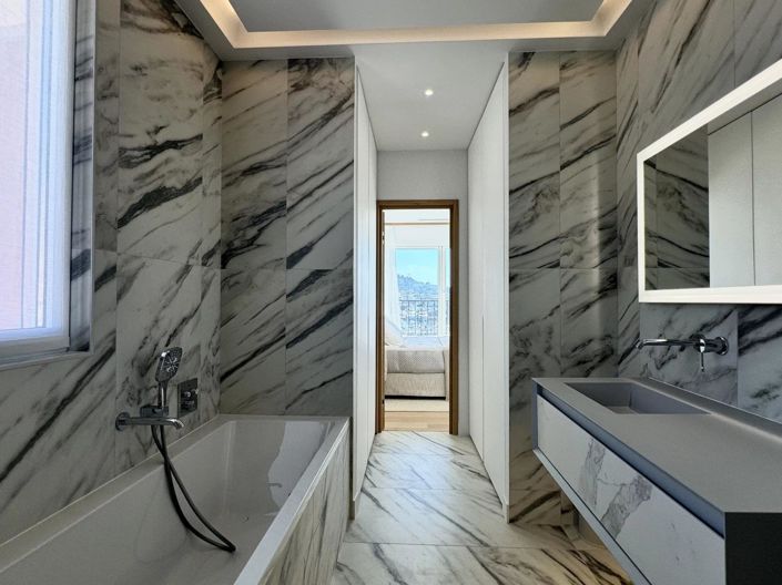 Image No.10-3 Bed Apartment for sale