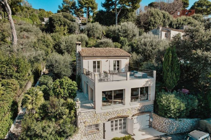 Image No.8-5 Bed House for sale