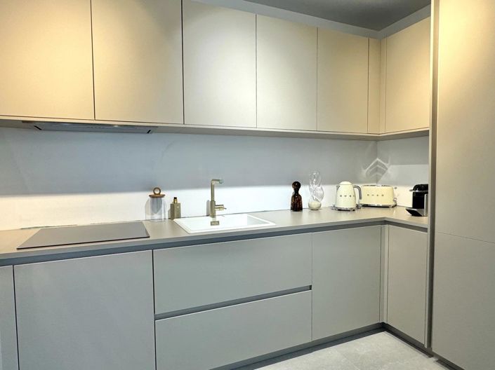 Image No.10-3 Bed Apartment for sale