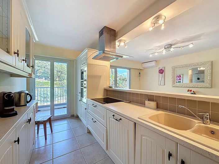 Image No.8-4 Bed Apartment for sale