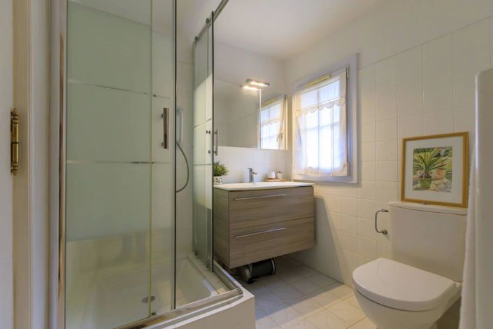 Image No.11-4 Bed House for sale