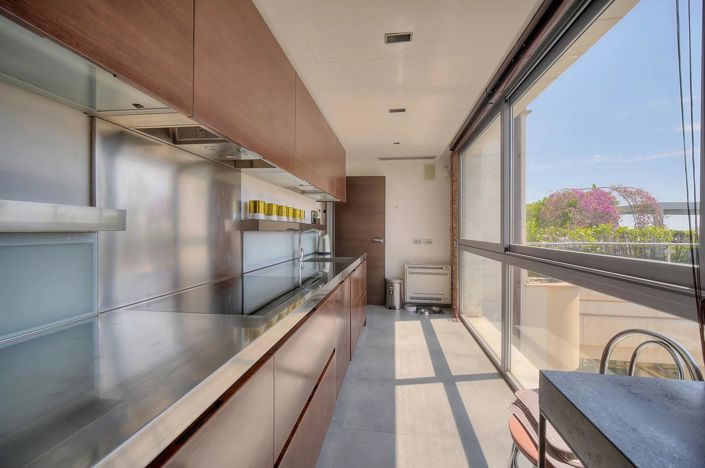 Image No.14-3 Bed House for sale