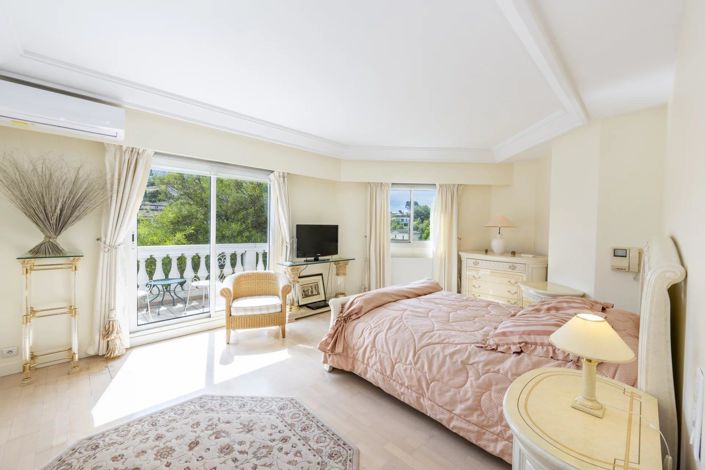 Image No.9-4 Bed House for sale