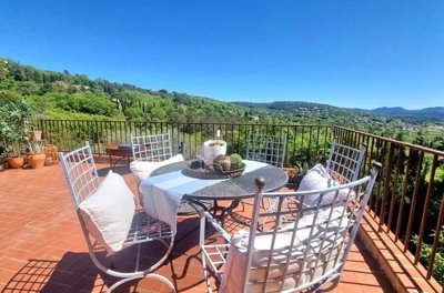 Maison de 4 chambres à vendre à Montauroux