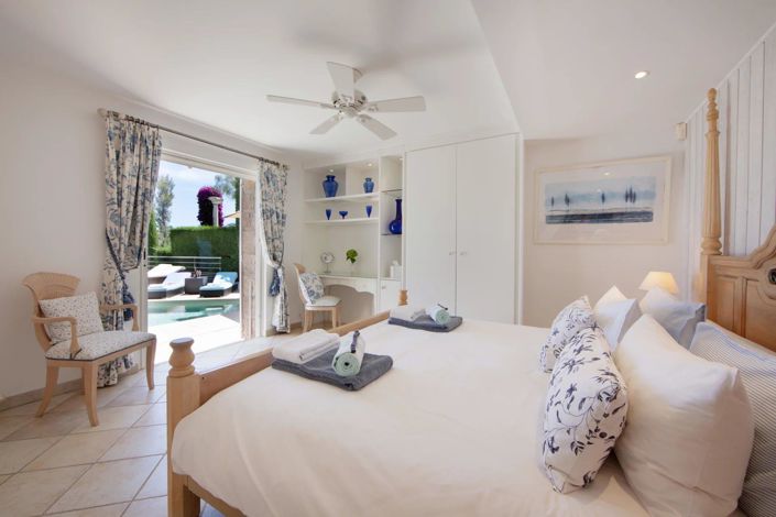 Image No.15-4 Bed House for sale