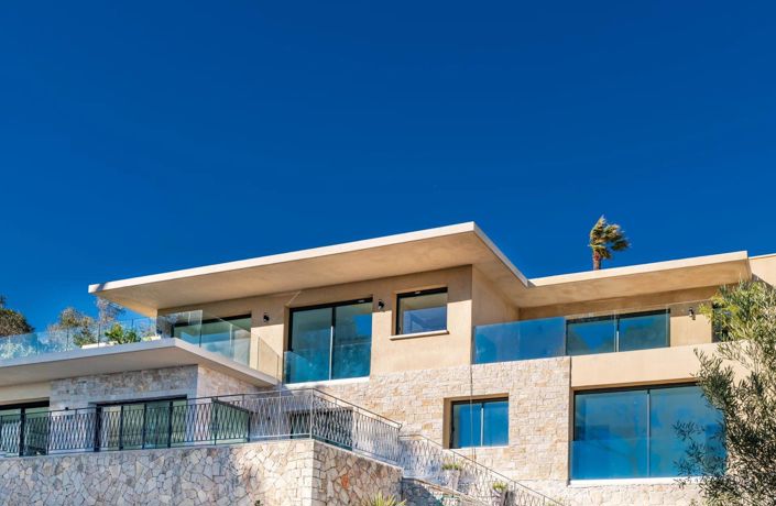 Image No.9-6 Bed House for sale