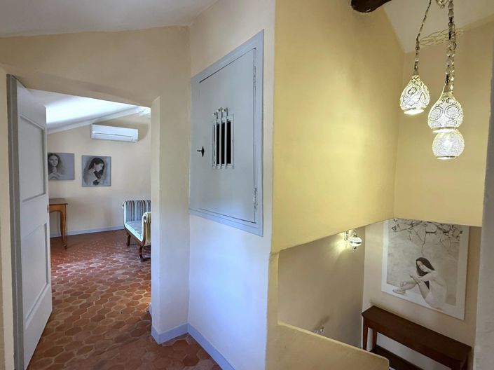 Image No.16-9 Bed House for sale