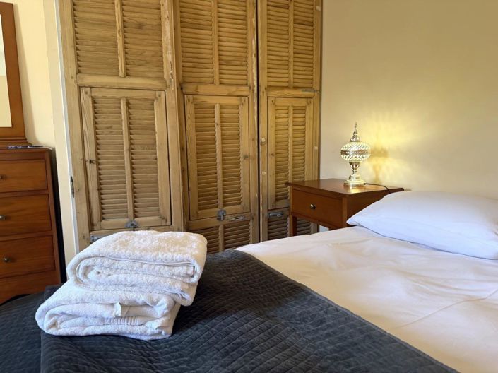 Image No.24-9 Bed House for sale