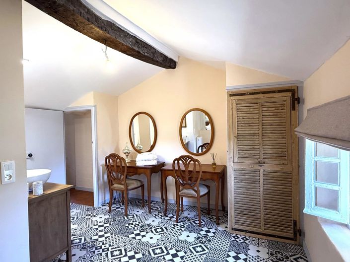 Image No.26-9 Bed House for sale