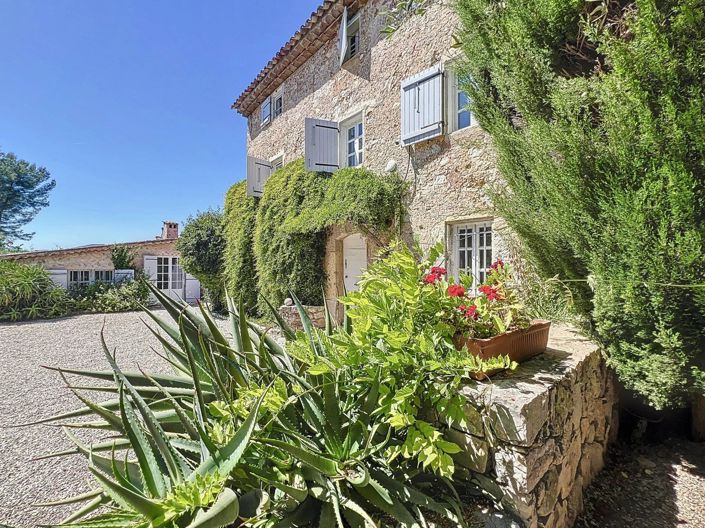 Image No.4-9 Bed House for sale