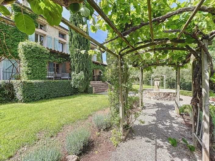 Image No.2-6 Bed House for sale