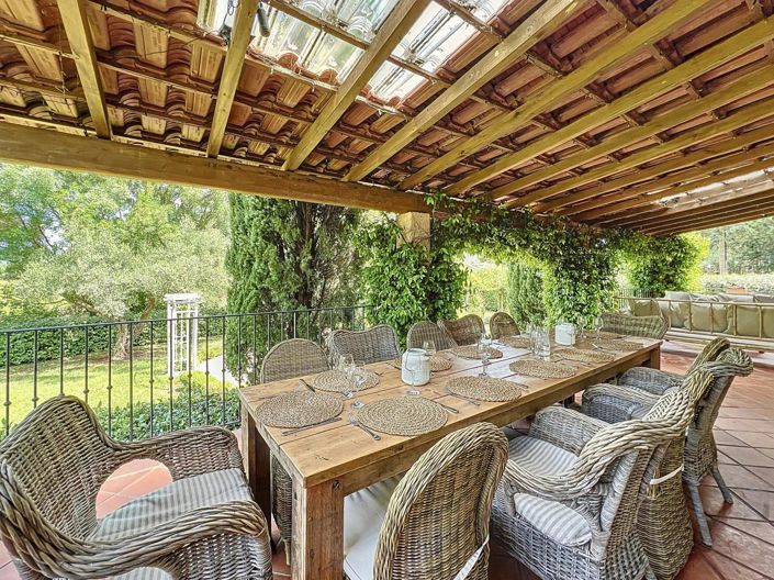 Image No.27-6 Bed House for sale