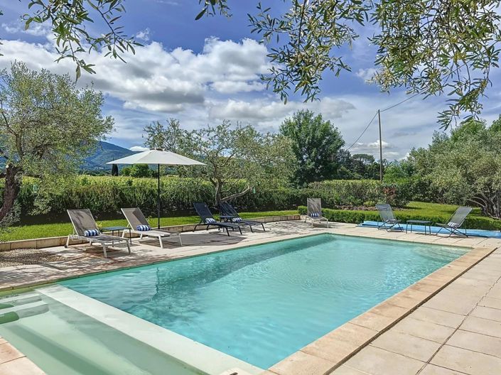 Image No.28-6 Bed House for sale