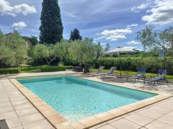 Image No.6-6 Bed House for sale