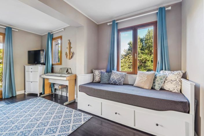 Image No.14-House for sale