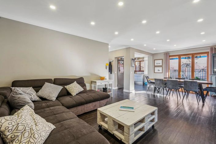 Image No.5-House for sale