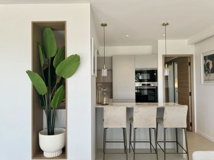 Image No.8-4 Bed Apartment for sale